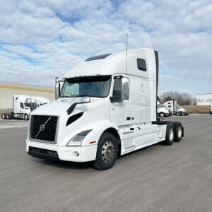 2023 VOLVO VNR 660
